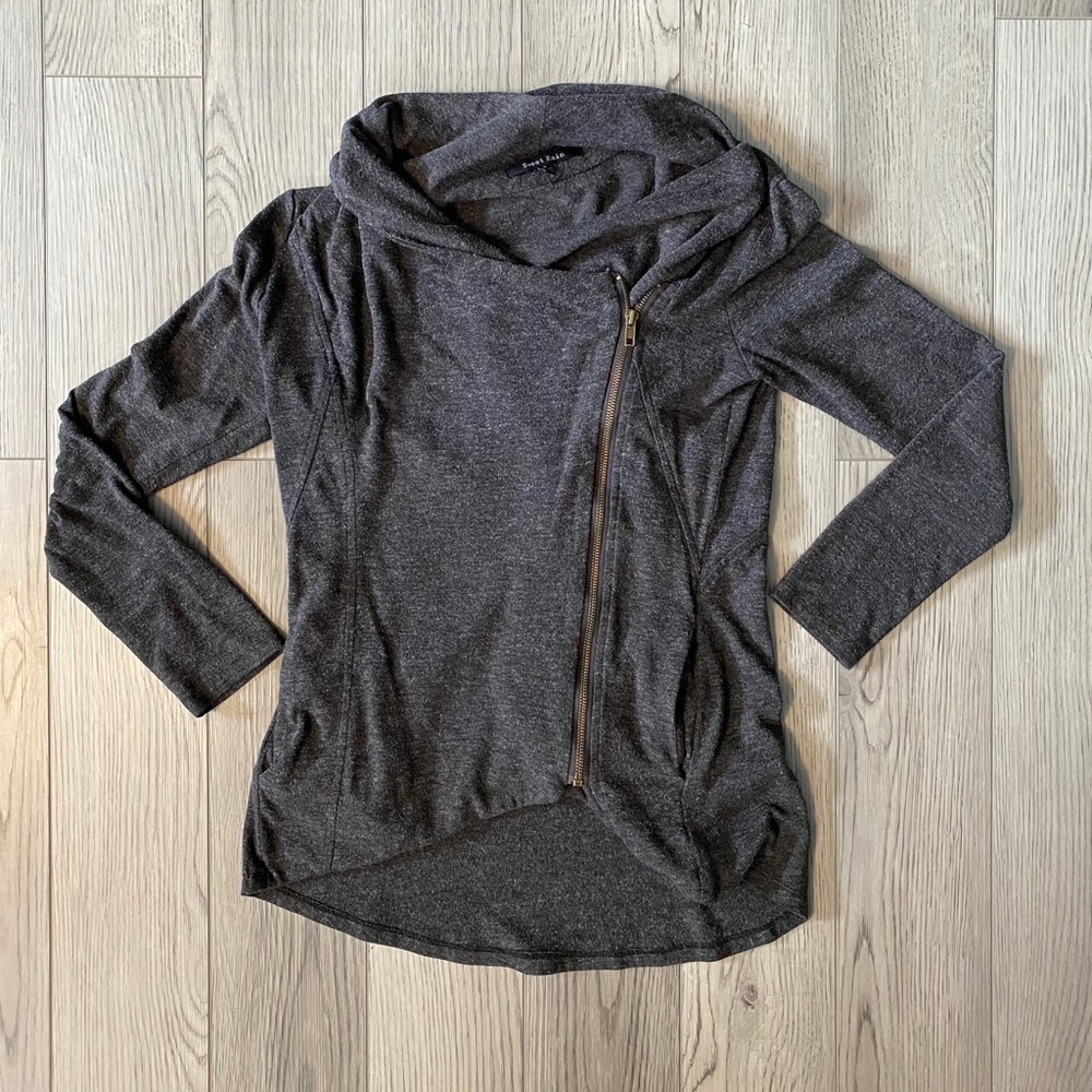 ModCloth Airport Greeting Cardigan